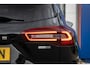 Ford Focus Wagon 1.0 EcoBoost Hybrid ST Line X | 155pk! | Trekhaak | Cruise adaptief | Stuur/stoel/voorruit verwarming | Apple Carplay/Android Auto | Apple Carplay/Android Auto|telefoonintegratie premium | Cruise control adaptief met Stop&Go en stuurhulp | Elektrisch bedienbare achterklep met sensorsturing