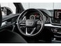 Audi Q5 50 TFSI e S edition Competition 299 pk | 360 camera | Privacy glas | Optiek pakket zwart | Matrix LED | Stoelverwarming