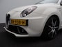 Alfa Romeo MiTo 1.4 T MultiAir Veloce | Panoramadak | Stoelverwarming | Bose audio | Adaptive Cruise Control | Airco