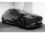 Mercedes-Benz C-klasse 300 e AMG Line / C63s AMG Diffuser / Brabus look Grille / Panoramadak / Elektr. verstelbare voorstoelen + memory / Digital Light (Laser) / Ambienteverlichting / Stoelverwarming / Apple Carplay - Android Auto / Achteruitrijcamera / Dodehoek detectie / 20'' LMV / Draadloze telefoonlader / Agility Control
