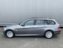 BMW 3-Serie Touring 320i AUTOMAAT, Leer, Clima, Navi, Pano, CC, PDC, LM, Trekh, nw. APK – Inruil Mogelijk –