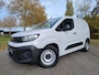 Opel Combo-e Electric L1 50 kWh 136pk | ACTIE | 8 jaar garantie | 2-zits | Houten afwerking laadruimte | Warmtepomp | ECO LED koplampen | Verwarmbare voorstoelen | Multimedia | Draadloze Apple Carplay en Android Auto | Achteruitrijcamera | Parkeersensoren voor en achter | Digital cockpit | Stuurwielbediening | Bestuurdersstoel comfort met armsteun | Reservewiel | van €32.084 voor €26.650 ex. BTW rijklaar