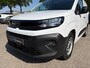 Opel Combo-e Electric L1 50kWh 136pk | 8 jaar garantie | 0% financial lease | 3-zits | Houten afwerking laadruimte | Warmtepomp | ECO LED koplampen | Verwarmbare voorstoelen | NAVI | Multimedia | Draadloze Apple Carplay en Android Auto | Achteruitrijcamera | Parkeersensoren voor en achter | Dode hoek detectie | Licht- en regensensor | mistlampen | Digital cockpit | Stuurwielbediening | Bestuurdersstoel comfort met armsteun | Tweede sleutel met afstandsbediening | Reservewiel | van €32.135 voor €27.985 ex. BTW rijklaar