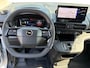Opel Combo-e Electric L1 50kWh 136pk | 8 jaar garantie | 0% financial lease | 3-zits | Houten afwerking laadruimte | Warmtepomp | ECO LED koplampen | Verwarmbare voorstoelen | NAVI | Multimedia | Draadloze Apple Carplay en Android Auto | Achteruitrijcamera | Parkeersensoren voor en achter | Dode hoek detectie | Licht- en regensensor | mistlampen | Digital cockpit | Stuurwielbediening | Bestuurdersstoel comfort met armsteun | Tweede sleutel met afstandsbediening | Reservewiel | van €32.135 voor €27.985 ex. BTW rijklaar