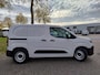 Opel Combo-e Electric L1 50 kWh 136pk | ACTIE | 8 jaar garantie | 2-zits | Houten afwerking laadruimte | Warmtepomp | ECO LED koplampen | Verwarmbare voorstoelen | Multimedia | Draadloze Apple Carplay en Android Auto | Achteruitrijcamera | Parkeersensoren voor en achter | Digital cockpit | Stuurwielbediening | Bestuurdersstoel comfort met armsteun | Reservewiel | van €32.084 voor €26.650 ex. BTW rijklaar