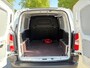 Opel Combo-e Electric L1 50kWh 136pk | 8 jaar garantie | 0% financial lease | 3-zits | Houten afwerking laadruimte | Warmtepomp | ECO LED koplampen | Verwarmbare voorstoelen | NAVI | Multimedia | Draadloze Apple Carplay en Android Auto | Achteruitrijcamera | Parkeersensoren voor en achter | Dode hoek detectie | Licht- en regensensor | mistlampen | Digital cockpit | Stuurwielbediening | Bestuurdersstoel comfort met armsteun | Tweede sleutel met afstandsbediening | Reservewiel | van €32.135 voor €27.985 ex. BTW rijklaar