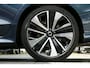 Volvo V60 2.0 B3 INSCRIPTION / NAVI / LEDER / CLIMA / 19"LMV / CAMERA / MEMORY STOELEN / ELEKTR.WEGKL.TREKHAAK / ELEKTR.ACHTERKELP / STOELVERWARMING / FULL-LED / KEYLESS / PDC / BLUETOOTH / ADAPT. CRUISECONTROL / 2E EIGENAAR / SCHITERENDE STAAT !!