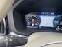 Volvo XC60 2.0 T8 Twin Engine AWD Momentum Pro trekhaak pano stoelverwarming