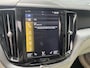 Volvo XC60 2.0 T8 Twin Engine AWD Momentum Pro trekhaak pano stoelverwarming