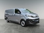 Peugeot e-Expert L3 75 kWh 136pk | ACTIE | 8 jaar garantie | 0% financial lease| NAVI | Apple Carplay | Android Auto | Parkeersensoren voor en achter | Achteruitrijcamera | Dode hoek detectie | Mistlampen | Licht- en regensensor | Automatische verlichting | Digital cockpit | Tussenwand comfort met raam | Houten afwerking laadruimte | LED laadruimteverlichting | Reservewiel | van €49.119 voor €36.695 ex. BTW rijklaar