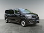 Peugeot e-Expert L2 75 kWh 136pk | 8 jaar garantie | 0% financial lease | NAVI | Apple Carplay | Android Auto | Parkeersensoren voor- en achter | Achteruitrijcamera | Dode hoek detectie | Mistlampen | Licht- en regensensor | Automatische verlichting | Digital cockpit | Tussenwand comfort met raam | Houten afwerking laadruimte | LED laadruimteverlichting | Reservewiel | van €48.119 voor €36.950 ex. BTW rijklaar