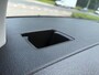 Peugeot e-Expert L2 75 kWh 136pk | 8 jaar garantie | 0% financial lease | NAVI | Apple Carplay | Android Auto | Parkeersensoren voor- en achter | Achteruitrijcamera | Dode hoek detectie | Mistlampen | Licht- en regensensor | Automatische verlichting | Digital cockpit | Tussenwand comfort met raam | Houten afwerking laadruimte | LED laadruimteverlichting | Reservewiel | van €48.119 voor €36.950 ex. BTW rijklaar