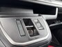 Peugeot e-Expert L3 75 kWh 136pk | 8 jaar garantie | 0% financial lease | Houten afwerking laadruimte | LED laadruimteverlichting | NAVI | Multimedia | Apple Carplay | Android Auto | Achteruitrijcamera | Parkeersensoren voor en achter | Dode hoek detectie | Digitale cockpit | Stuurwielbediening | Tussenwand comfort met raam | Bestuurdersstoel comfort | Bank voorpassagiers | Mistlampen | Licht- en regensensor | Reservewiel | van €48.469 voor €37.195 ex. BTW rijklaar