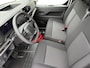 Peugeot e-Expert L3 75 kWh 136pk | 8 jaar garantie | 0% financial lease | Houten afwerking laadruimte | LED laadruimteverlichting | NAVI | Multimedia | Apple Carplay | Android Auto | Achteruitrijcamera | Parkeersensoren voor en achter | Dode hoek detectie | Digitale cockpit | Stuurwielbediening | Tussenwand comfort met raam | Bestuurdersstoel comfort | Bank voorpassagiers | Mistlampen | Licht- en regensensor | Reservewiel | van €48.469 voor €37.195 ex. BTW rijklaar