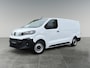 Peugeot e-Expert L3 75 kWh 136pk | 8 jaar garantie | 0% financial lease | Houten afwerking laadruimte | LED laadruimteverlichting | NAVI | Multimedia | Apple Carplay | Android Auto | Achteruitrijcamera | Parkeersensoren voor en achter | Dode hoek detectie | Digitale cockpit | Stuurwielbediening | Tussenwand comfort met raam | Bestuurdersstoel comfort | Bank voorpassagiers | Mistlampen | Licht- en regensensor | Reservewiel | van €48.469 voor €37.195 ex. BTW rijklaar