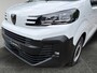 Peugeot e-Expert L3 75 kWh 136pk | ACTIE | 8 jaar garantie | 0% financial lease | Houten afwerking laadruimte | LED laadruimteverlichting | NAVI | Multimedia | Apple Carplay | Android Auto | Achteruitrijcamera | Parkeersensoren voor en achter | Dode hoek detectie | Digitale cockpit | Stuurwielbediening | Tussenwand comfort met raam | Bestuurdersstoel comfort | Bank voorpassagiers | Mistlampen | Licht- en regensensor | Reservewiel | van €48.469 voor €36.195 ex. BTW rijklaar