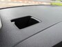 Peugeot e-Expert L3 75 kWh 136pk | 8 jaar garantie | STX SPORT | Lederen bekleding STX | STX Pakket | Dakspoiler | Sideskirts | 18 inch zwarte velgen | City NAVI Pakket | Comfort Pakket | Exterieur Pakket | Full ECO LED verlichting | Winter Pakket | Dubbele schuifdeur | Houten afwerking laadruimte | Scheidingswand comfort met raam | Reservewiel | van €54.919 voor €42.995 ex. BTW rijklaar