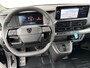 Peugeot e-Expert L3 75 kWh 136pk | 8 jaar garantie | STX SPORT | Lederen bekleding STX | STX Pakket | Dakspoiler | Sideskirts | 18 inch zwarte velgen | City NAVI Pakket | Comfort Pakket | Exterieur Pakket | Full ECO LED verlichting | Winter Pakket | Dubbele schuifdeur | Houten afwerking laadruimte | Scheidingswand comfort met raam | Reservewiel | van €54.919 voor €42.995 ex. BTW rijklaar