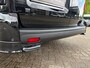 Peugeot e-Expert L3 75 kWh 136pk | 8 jaar garantie | STX SPORT | Lederen bekleding STX | STX Pakket | Dakspoiler | Sideskirts | 18 inch zwarte velgen | City NAVI Pakket | Comfort Pakket | Exterieur Pakket | Full ECO LED verlichting | Winter Pakket | Dubbele schuifdeur | Houten afwerking laadruimte | Scheidingswand comfort met raam | Reservewiel | van €54.919 voor €42.995 ex. BTW rijklaar