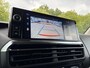 Peugeot e-Expert L3 75 kWh 136pk | 8 jaar garantie | STX SPORT | Lederen bekleding STX | STX Pakket | Dakspoiler | Sideskirts | 18 inch zwarte velgen | City NAVI Pakket | Comfort Pakket | Exterieur Pakket | Full ECO LED verlichting | Winter Pakket | Dubbele schuifdeur | Houten afwerking laadruimte | Scheidingswand comfort met raam | Reservewiel | van €54.919 voor €42.995 ex. BTW rijklaar