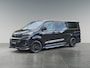 Peugeot e-Expert L3 75 kWh 136pk | 8 jaar garantie | STX SPORT | Lederen bekleding STX | STX Pakket | Dakspoiler | Sideskirts | 18 inch zwarte velgen | City NAVI Pakket | Comfort Pakket | Exterieur Pakket | Full ECO LED verlichting | Winter Pakket | Dubbele schuifdeur | Houten afwerking laadruimte | Scheidingswand comfort met raam | Reservewiel | van €54.919 voor €42.995 ex. BTW rijklaar