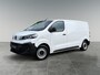 Peugeot e-Expert L2 75 kWh 136pk | ACTIE | 8 jaar garantie | 0% financial lease| NAVI | Apple Carplay | Android Auto | Parkeersensoren voor en achter | Achteruitrijcamera | Dode hoek detectie | Mistlampen | Licht- en regensensor | Automatische verlichting | Digital cockpit | Tussenwand comfort met raam | Houten afwerking laadruimte | LED laadruimteverlichting | Reservewiel | van €47.569 voor €35.495 ex. BTW rijklaar