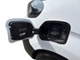 Peugeot e-Expert L2 75 kWh 136pk | 8 jaar garantie | 0% financial lease| NAVI | Apple Carplay | Android Auto | Parkeersensoren voor en achter | Achteruitrijcamera | Dode hoek detectie | Mistlampen | Licht- en regensensor | Automatische verlichting | Digital cockpit | Tussenwand comfort met raam | Houten afwerking laadruimte | LED laadruimteverlichting | Reservewiel | van €47.569 voor €36.495 ex. BTW rijklaar
