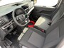 Peugeot e-Expert L2 75 kWh 136pk | 8 jaar garantie | 0% financial lease| NAVI | Apple Carplay | Android Auto | Parkeersensoren voor en achter | Achteruitrijcamera | Dode hoek detectie | Mistlampen | Licht- en regensensor | Automatische verlichting | Digital cockpit | Tussenwand comfort met raam | Houten afwerking laadruimte | LED laadruimteverlichting | Reservewiel | van €47.569 voor €36.495 ex. BTW rijklaar