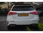 Mercedes-Benz A-klasse 200 Launch Edition Premium Plus AMG panoramadak AMBIENT Apple Carplay Brake assist Camera Multimedia Getint glas 19"L.M. Cruise Navi