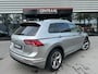 Volkswagen Tiguan 1.4 TSI ACT Connected Series R-Line DSG|Carplay|Cruise Control|ParkPilot|NL-Auto|Trekhaak