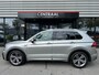 Volkswagen Tiguan 1.4 TSI ACT Connected Series R-Line DSG|Carplay|Cruise Control|ParkPilot|NL-Auto|Trekhaak
