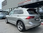 Volkswagen Tiguan 1.4 TSI ACT Connected Series R-Line DSG|Carplay|Cruise Control|ParkPilot|NL-Auto|Trekhaak