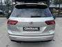 Volkswagen Tiguan 1.4 TSI ACT Connected Series R-Line DSG|Carplay|Cruise Control|ParkPilot|NL-Auto|Trekhaak