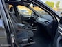 BMW X1 xDrive20i M-Pakket PANORAMADAK | NIEUWSTAAT