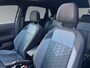 Volkswagen Polo 1.0 95pk TSI R-Line Business Navigatie 'Discover Media' | Parkeersensoren vóór en achter | 'App-Connect' draadloze smartphone integratie