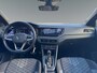 Volkswagen Polo 1.0 95pk TSI R-Line Business Navigatie 'Discover Media' | Parkeersensoren vóór en achter | 'App-Connect' draadloze smartphone integratie
