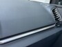 Skoda Karoq 1.5 150pk TSI ACT Business Edition Panoramisch glazenschuif-/kanteldak | Parkeersensoren achter | Trekhaak