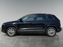 Skoda Karoq 1.5 150pk TSI ACT Business Edition Panoramisch glazenschuif-/kanteldak | Parkeersensoren achter | Trekhaak