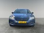 Skoda Superb Combi 1.5 150pk TSI ACT Business Edition Plus Parkeersensoren vóór en achter | Navigatie Columbus met 9,2" kleuren touchscreen | Lichtmetalen velgen 18" Antares