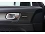 Volvo XC40 2.0 B3 Plus Dark | Leer | Sportstoelen | Digital Cockpit | CarPlay | Harman/Kardon | Blind Spot | Camera |