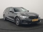 BMW 3-Serie Touring 330e Sport Line PHEV 293pk Dealer O.H. DRAVITGRAU | Trekhaak Af Fabriek | Adaptive Cruise | 360 Camera | Lederen Sportstoelen Memory & Verwarmd | Sfeerverlichting | Stuur Verwarmd | Apple Carplay | Navigatie | DAB | Plug In Hybrid |