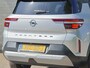 Opel Frontera Extended range Electric GS 54 kWh | AppleCarPlay / AndroidAuto | Armsteun | Stoel/Stuur/Voorruit Verwarmd | Navigatie | Cruise Control | Climate Control | FULL LED | Camera | Isofix | Privacy Glass |