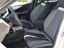 Opel Frontera Extended range Electric GS 54 kWh | AppleCarPlay / AndroidAuto | Armsteun | Stoel/Stuur/Voorruit Verwarmd | Navigatie | Cruise Control | Climate Control | FULL LED | Camera | Isofix | Privacy Glass |