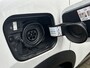 Renault Captur 1.6 E-Tech Plug-in Hybrid 160 Initiale Paris / Lederen Bekleding / Achteruitrijcamera / Stoel & Stuurverwarming / Trekhaak / Apple Carplay & Android Auto / Cruise Control / Climate Control / Parkeersensoren /