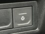 Renault Captur 1.6 E-Tech Plug-in Hybrid 160 Initiale Paris / Lederen Bekleding / Achteruitrijcamera / Stoel & Stuurverwarming / Trekhaak / Apple Carplay & Android Auto / Cruise Control / Climate Control / Parkeersensoren /