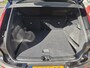 Volvo XC40 1.5 T2 Momentum / Achteruitrijcamera / Sensoren Voor en Achter / Navigatie / Apple Carplay / Android Auto / Lendensteun / Cruise Control /