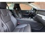 Volvo V60 B3 Inscription | Verwarmbare Voorstoelen | Parkeersensoren | Achteruitrijcamera | Verwarmbaar Stuurwiel | Adaptieve Cruise Control | Dodehoekdetectie Met Correctie | Electronic Climate Control | Panorama Dak | Navigatiesysteem | Apple Carplay/Android Auto