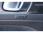 Volvo XC40 T4 Recharge R-Design | Stoelverwarming | Trekhaak | 360° Camera | Pilot Assist | H/K | Mem. Stoelen | Keyless | Glossy Black