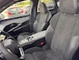 Peugeot 3008 1.2 Hybrid 145PK GT | Automaat | Panoramadak | Alcantara Interieur | Premium Focal Audio | Stoelverwarming Voor + Achter | | Achterbank verwarmd | Afwijkende dakkleur | Buitenspiegels elektrisch verstelbaar