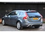 Volvo V60 2.0 D2 Nordic+ R design/Xenon/Camera/Stoelverwarming/Parkeersensor